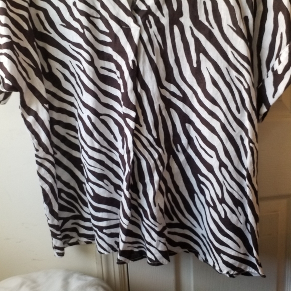 Charter Club 100% Linen Luxury Zebra Print Blouse XL - Picture 3 of 13